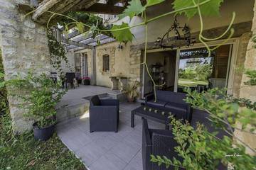 Gîte pour 4 personnes, avec piscine et jardin à Fauch