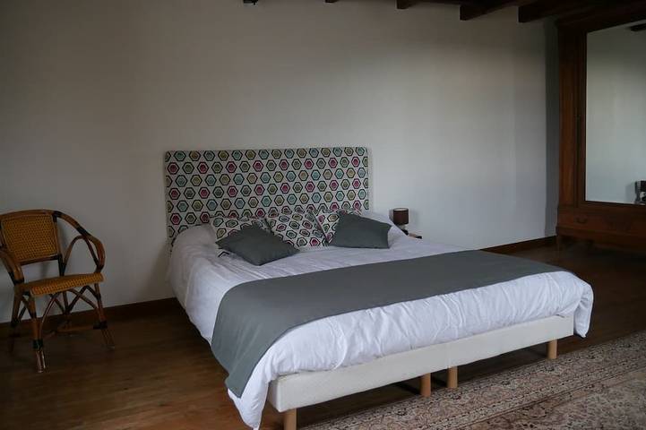 Charakterhaus mit Garten & Pool in Saint-Avit, Charente