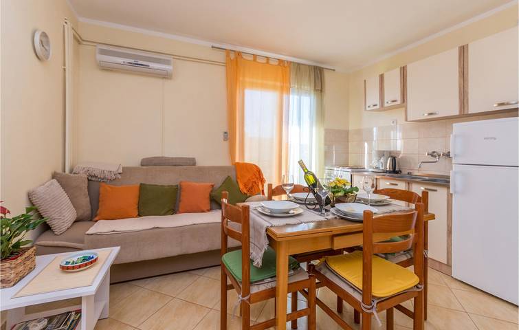 Ferienwohnung für 4 Personen, mit Terrasse in Biograd na Moru - 3
