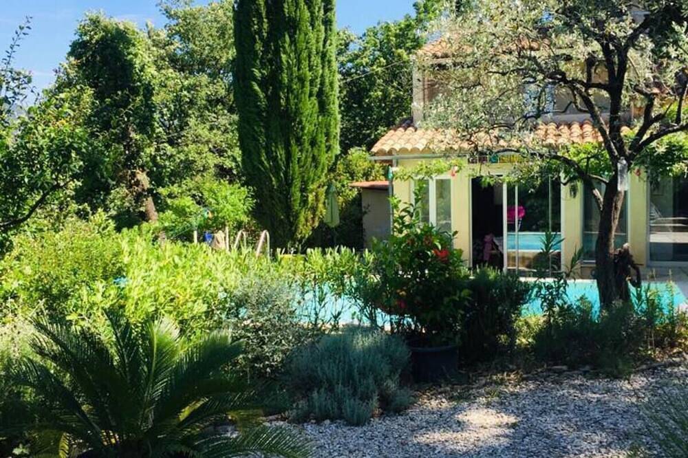 La villa Flora - bed and breakfast - Nyons in Mirabel-aux-Baronnies, Región de Nyons