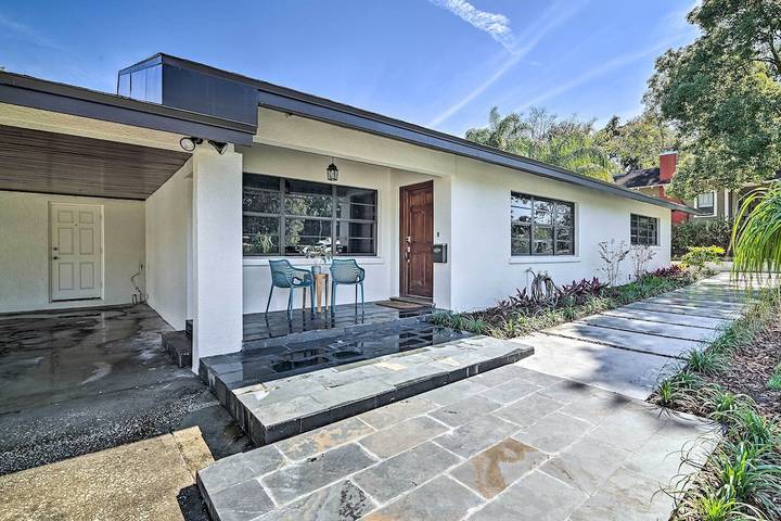 Vacation rental for 8 people, with yard and terrace in Lakeland