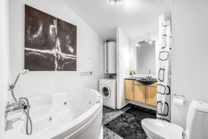 Schönes Ferienhaus mit Whirlpool in Nørre Lyngvig, Hvide Sande