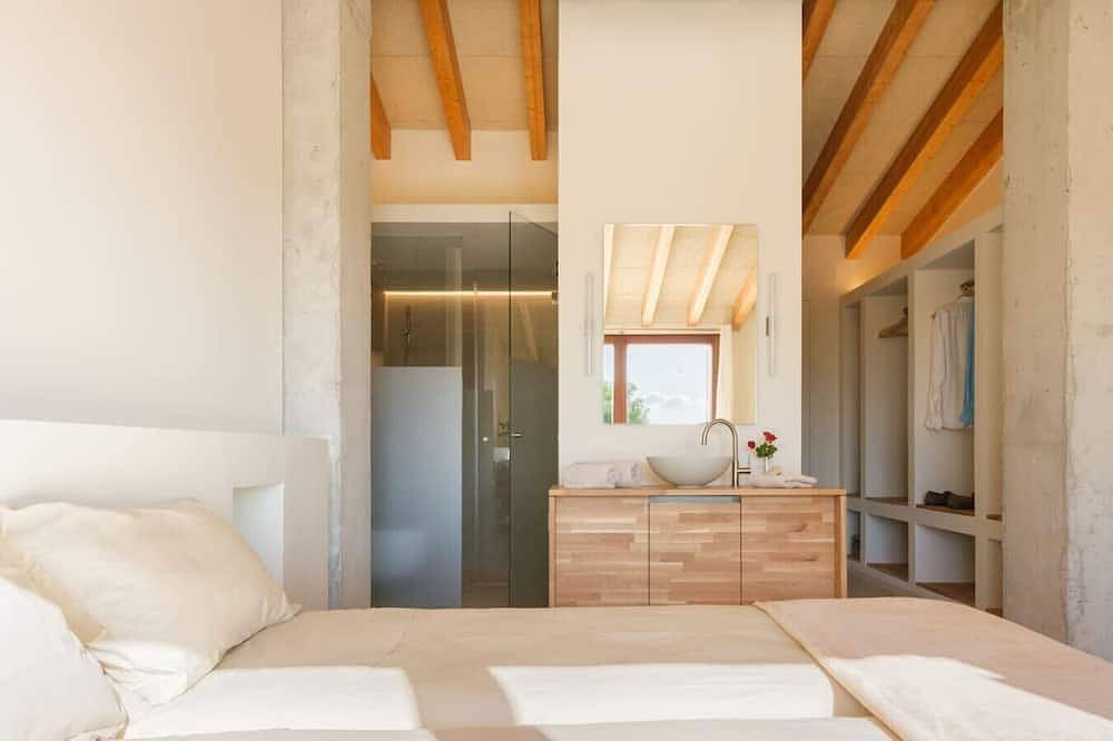 Can Cunso 30, swimming pool, barbecue, style and c in Consell, Mallorca Inselmitte