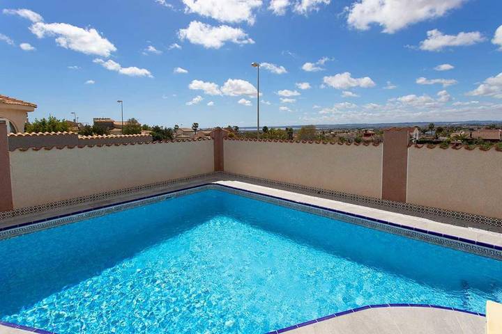 Casa rural para 7 personas, con vistas al lago además de terraza y piscina, Se admiten mascotas en Rojales - 3