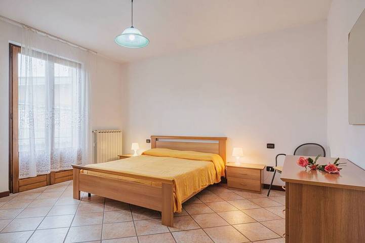 Ferienwohnung für 5 Personen, mit Garten in Marina di Massa - 2