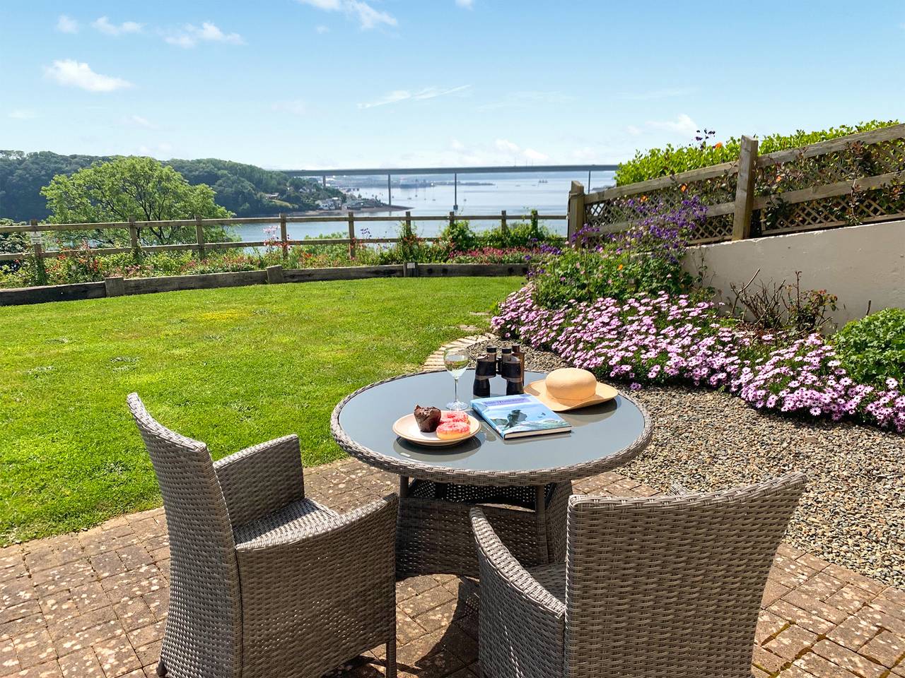 Log Cabin for 2 People in Pembrokeshire, South-Wales