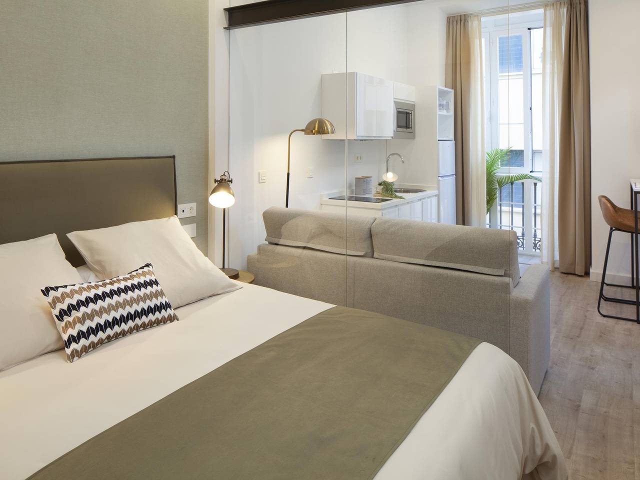 Geheel vakantieappartement, Vakantieappartement voor 2 personen met balkon in Malaga Centro Historico, Malaga