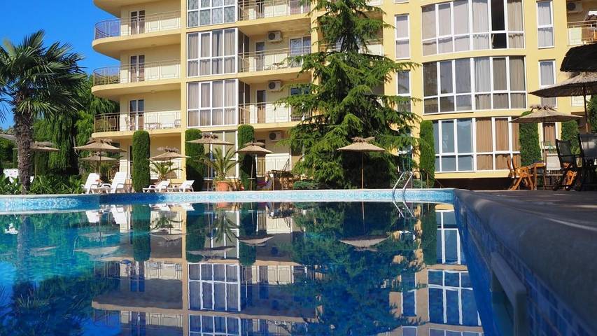 Hotel dla 2 osób, z ogród i basen oraz jacuzzi i sauna w Złote Piaski