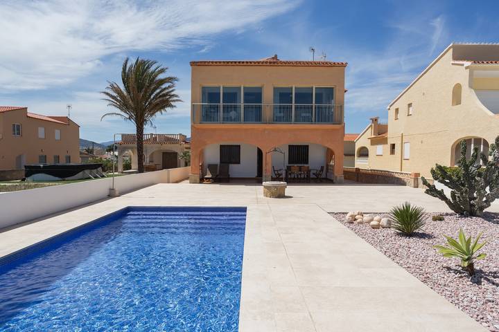 Ferienhaus für 7 Personen, mit Garten in Oliva - 2