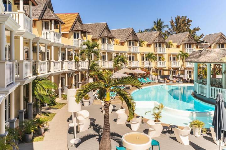 Hôtel pour 2 personnes, avec jardin ainsi que bassin pour enfant et piscine