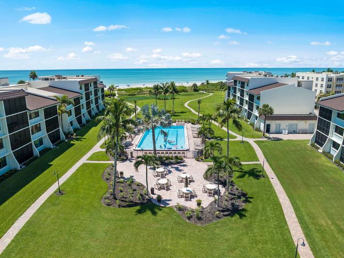 Vacation rental for 6 people, with pool and balcony in Sanibel