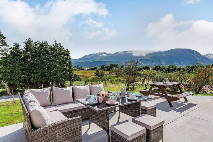 Log cabin for 8 people, with hot tub and garden in Fort William