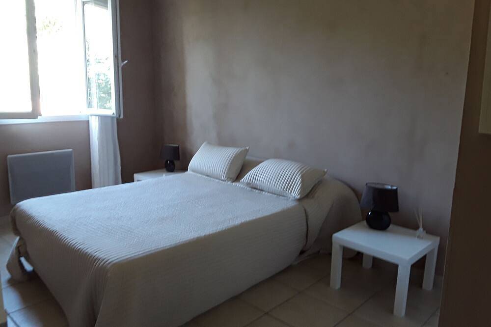 3-bedroom villa with exclusive pool in Garéoult, Región Brignoles