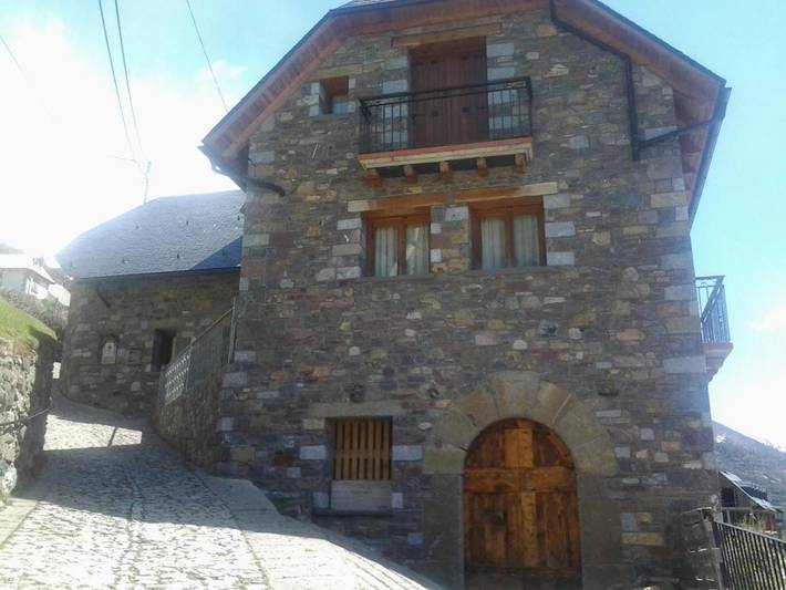 Casa rural para 2 personas, con Jacuzzi además de Terraza y Vistas en Provincia de Huesca - 2
