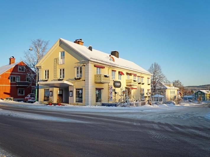 Lägenhet för 8 Personer, med Balkong samt Bastu och Utsikt i Järvsö