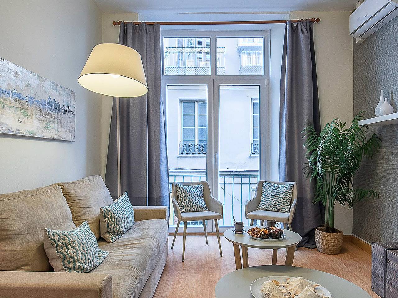 Entire holiday apartment, Alamos 40 Living4malaga in Malaga Centro Historico, Malaga