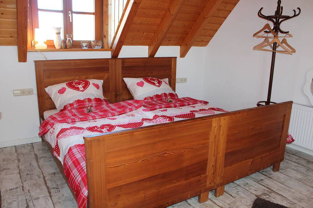 Gemütliches Ferienhaus/Ferienwohnung mit Blick auf den Katzenbuckel in Waldbrunn, Neckar-Odenwald-Kreis