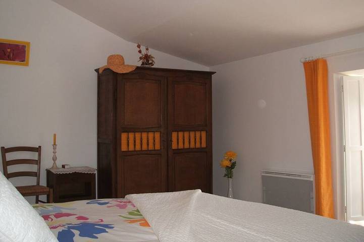 Gîte pour 6 personnes, avec jardin à Cheffois - 3