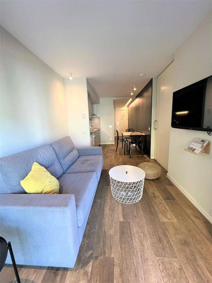 Appart’hôtel pour 3 personnes, avec balcon et vue