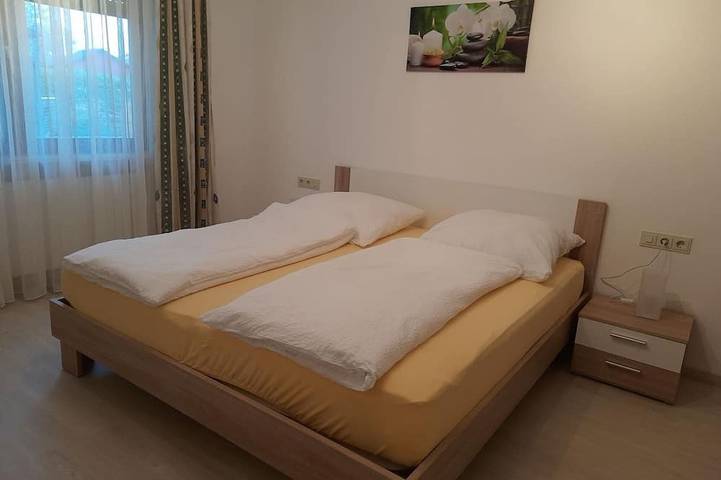 Ganze Wohnung, Ferienwohnung 3 - Eg 53 m², mit Terrasse, nahe Chiemsee in Obing, Landkreis Traunstein