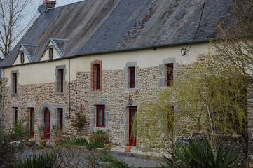 Chambre d’hôte pour 4 personnes, avec jardin à Le Mesnil-Aubert