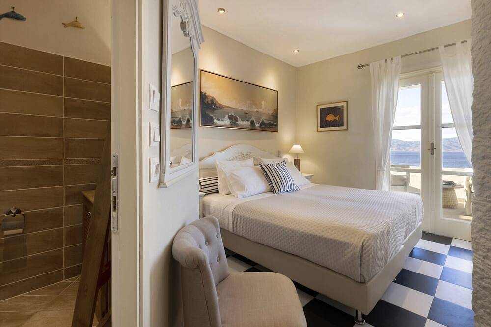 Mirkella - Six Bedroom Villa, Sleeps 12 in Hydra