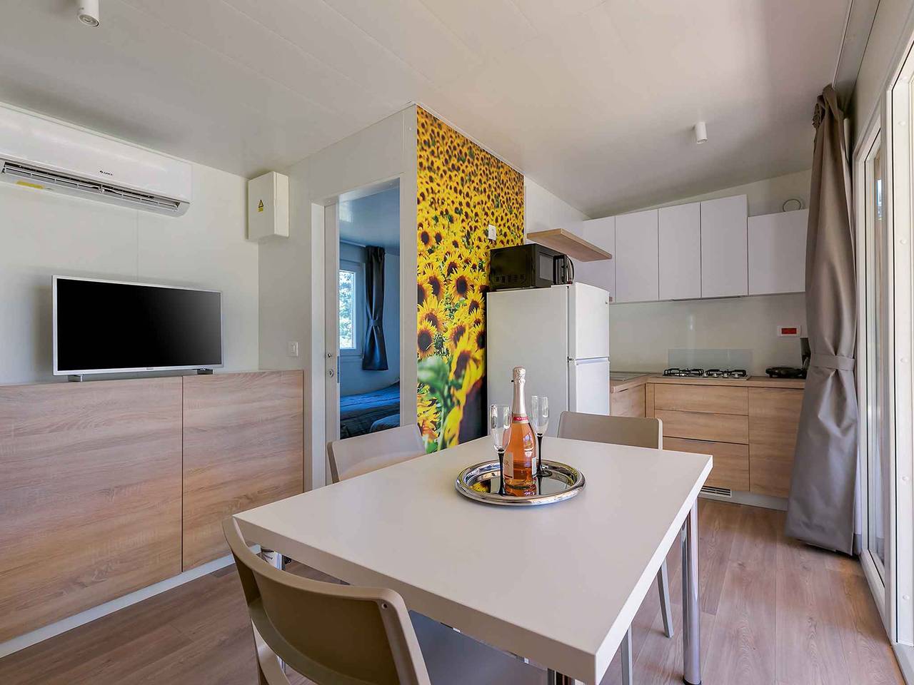 Ferienhaus mit Terrasse und Klimaanlage in Lovrecica, Umag und Umgebung