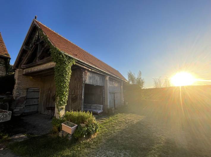 Gîte pour 14 personnes, avec jardin à Vézelay - 2