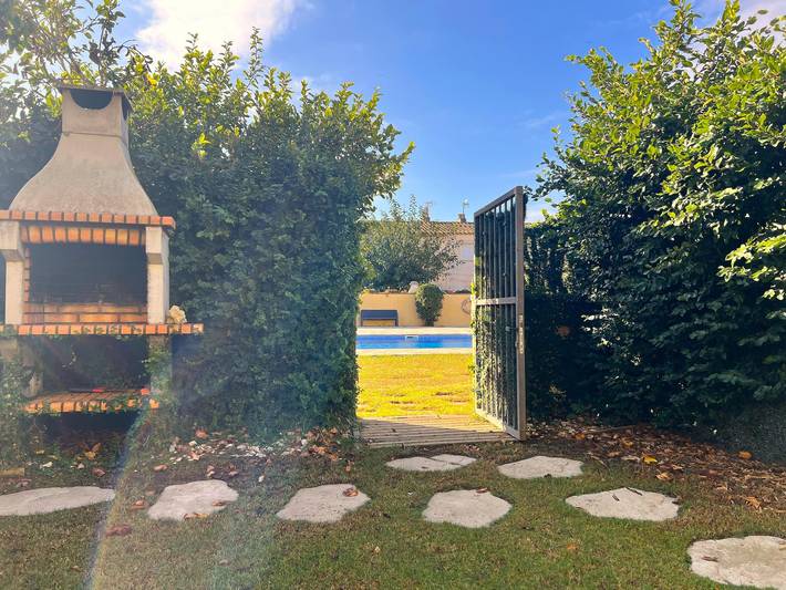Casa rural para 6 personas, con jardín además de piscina y balcón en San Pedro Pescador - 2