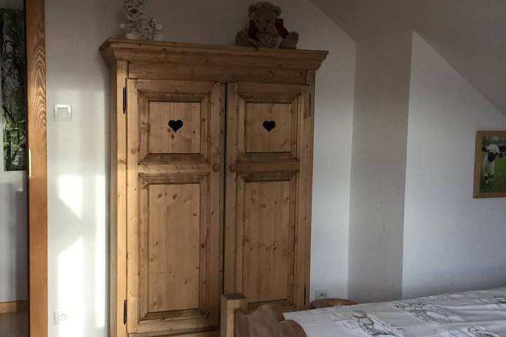 Carolines Hütten \"Das kleine Paris 1, chemin du petit Paris in Gérardmer, Regionaler Naturpark Belchen der Vogesen