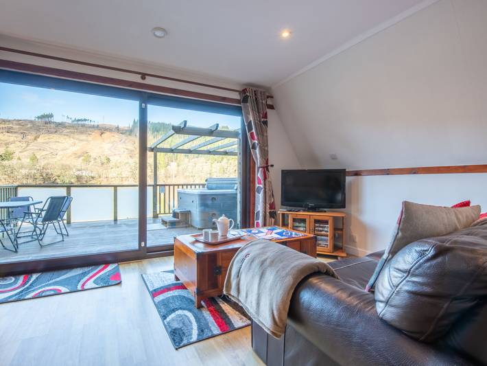 Vakantiehuis voor 6 personen, with uitzicht op het meer and terras as well as uitzicht and tuin - 1