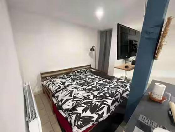 Gîte pour 2 personnes, avec Terrasse à Château-l'Évêque - 3