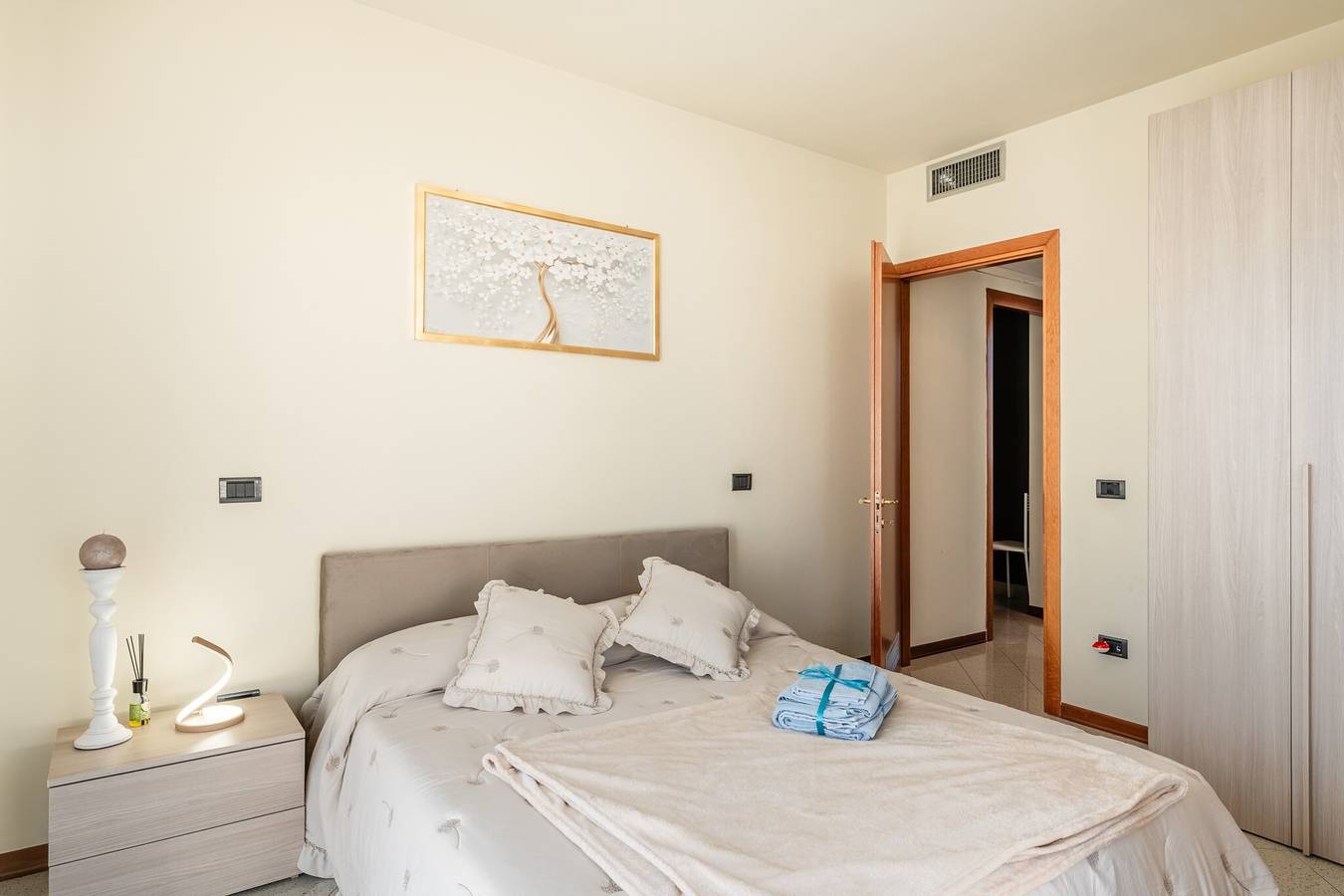 Casa Vacanze 'La Casa Di Leo' con Balcone, Wi-Fi e Aria Condizionata in Cerreto Guidi, Firenze province