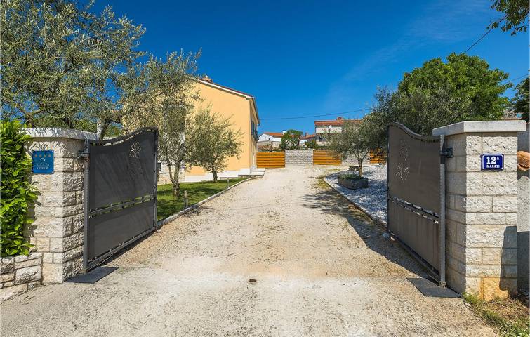 Ferienhaus für 8 Personen, mit Garten und Sauna in Porec und Umgebung - 4