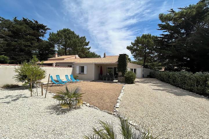 Maison de vacances pour 9 personnes, avec Jacuzzi ainsi que Terrasse et Jardin dans Plage des Sables-Vignier