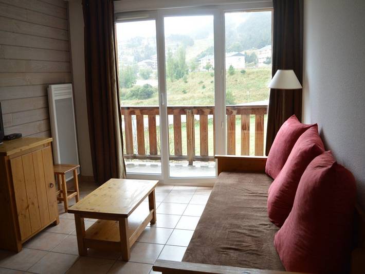 Ganze Wohnung, T3 Wohnung direkt an der Piste mit überdachtem Parkplatz in Les Angles, Parc naturel régional des Pyrénées catalanes