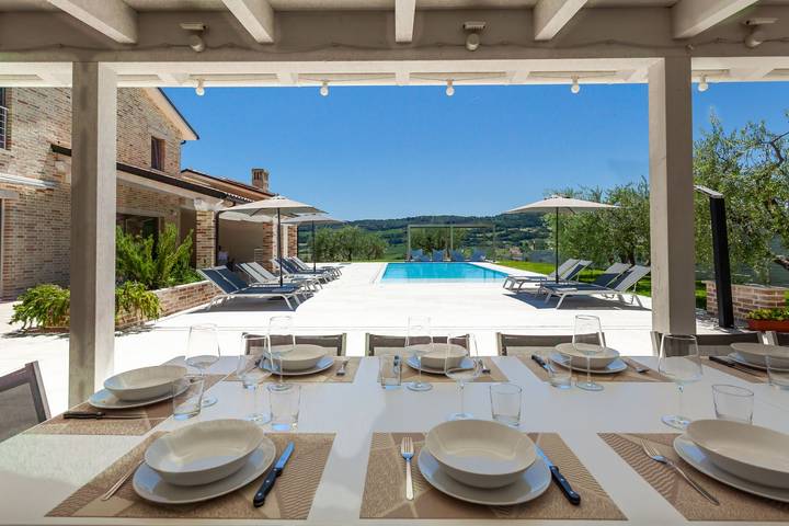 Villa Angela in Monterubbiano, Provincia di Fermo