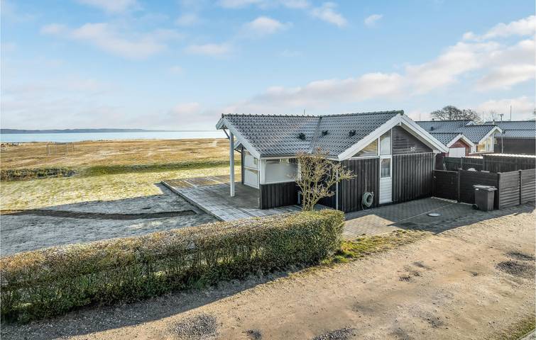 Ferienhaus für 6 Personen mit Terrasse in Høll, Børkop