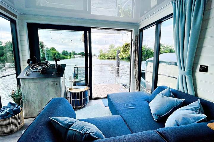 Hausboot Urlaub Hamburg - schwimmende Ferienwohnung \"bötje\" in Hamburg Moorfleet, Hamburg