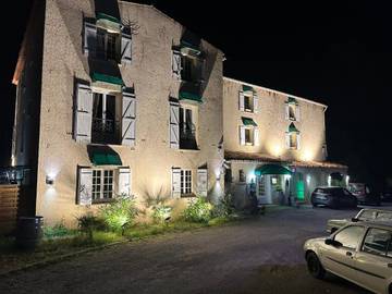Hôtel pour 3 personnes à Villecroze