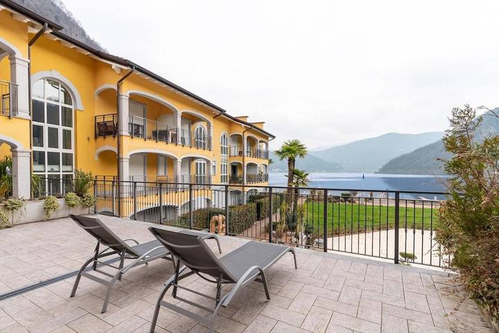 Ferienwohnung für 8 Personen, mit Garten und Ausblick sowie Seeblick und Pool in Luganer See (Lombardei) - 2