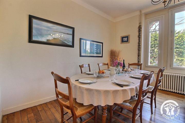 Gîte pour 7 personnes, avec Terrasse à Lancieux - 4