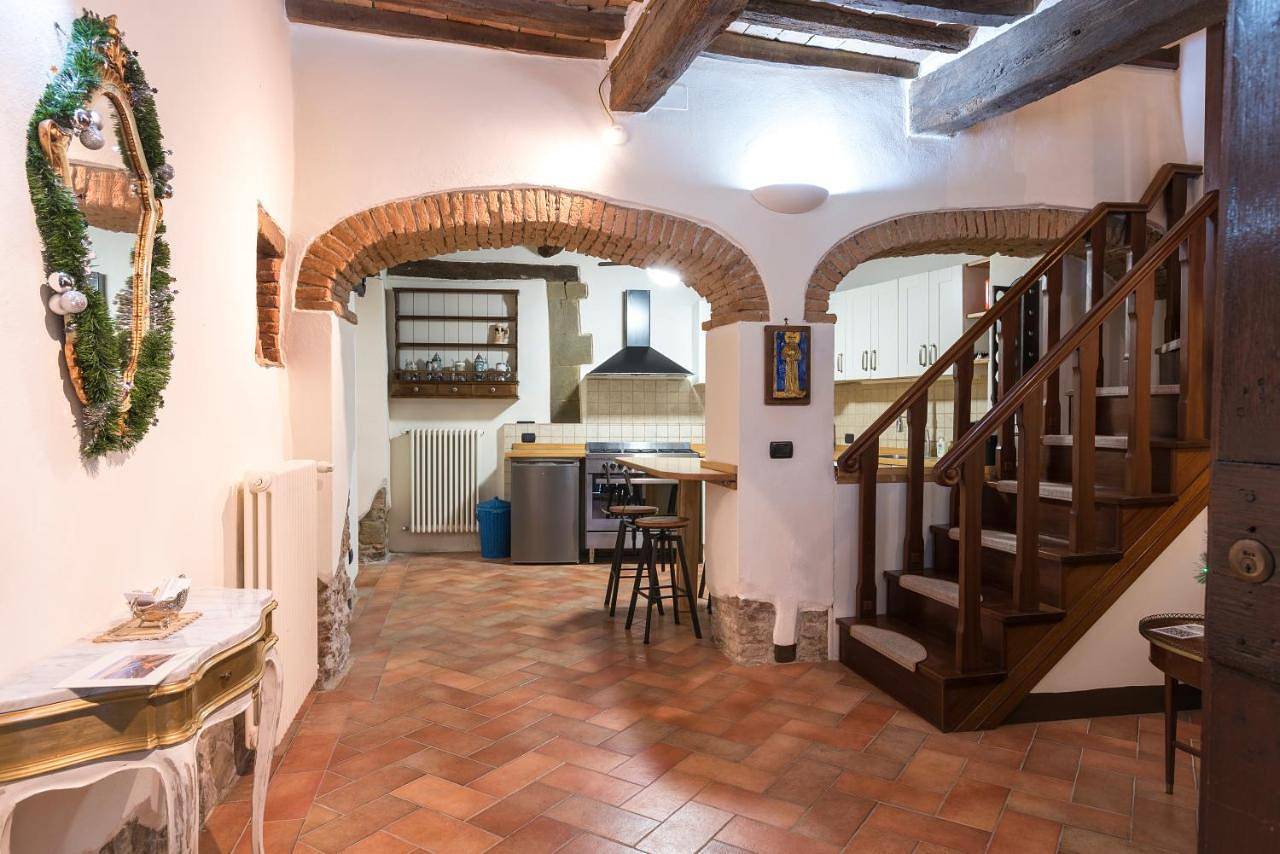 Appartamento intero, Two-Bedroom Apartment in Anghiari, Valtiberina