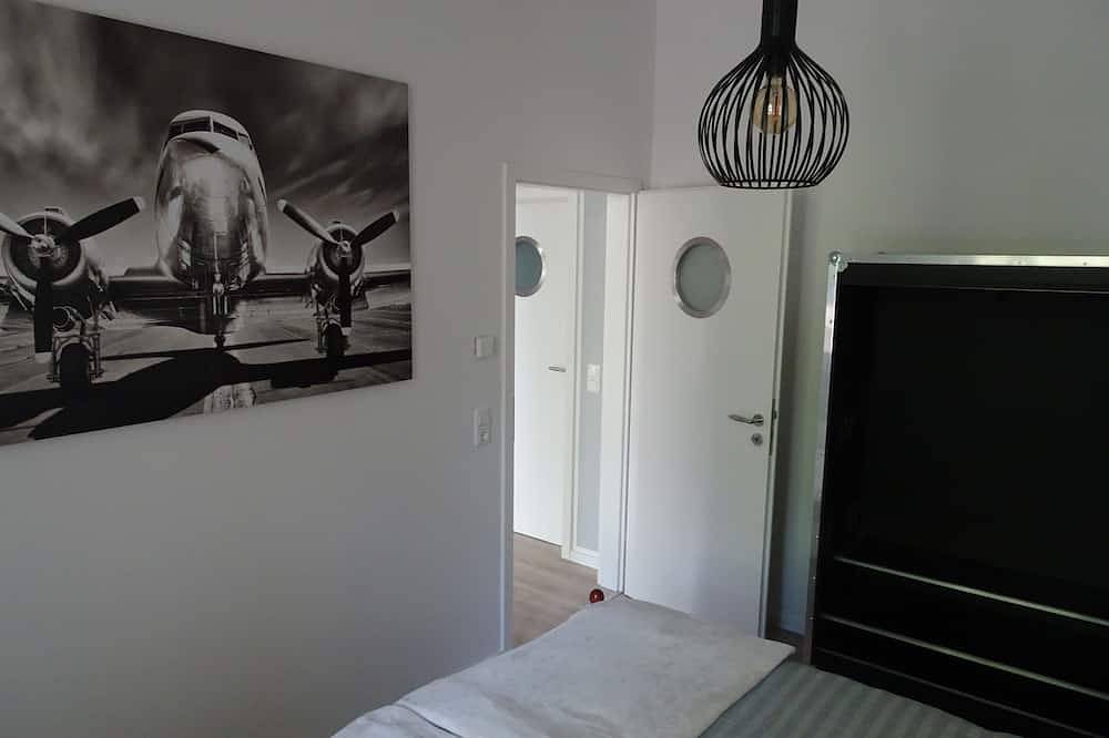 Ganze Wohnung, Schöne moderne Ferienwohnung, familienfreundlich in Zentrums-und Schlossparknähe in Schloss Sanssouci, Potsdam und Umgebung