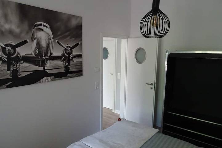 Ganze Wohnung, Schöne moderne Ferienwohnung, familienfreundlich in Zentrums-und Schlossparknähe in Schloss Sanssouci, Potsdam und Umgebung