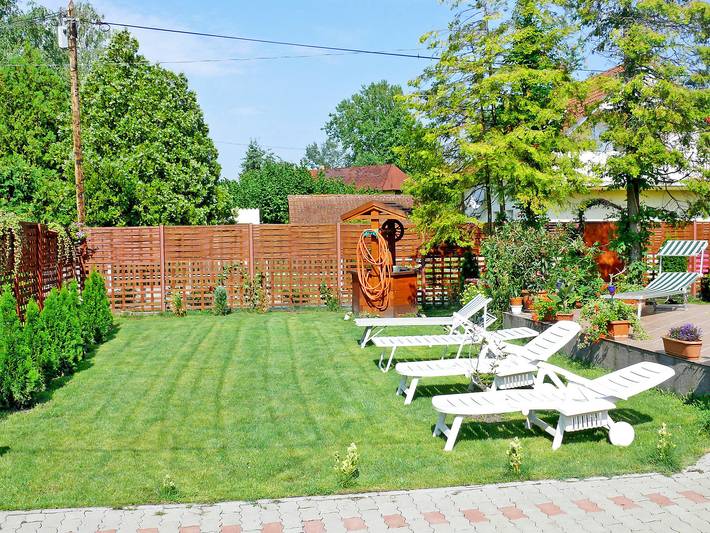 Ferienhaus für 4 Personen, mit Terrasse und Ausblick sowie Garten in Balatonmariafürdö - 2