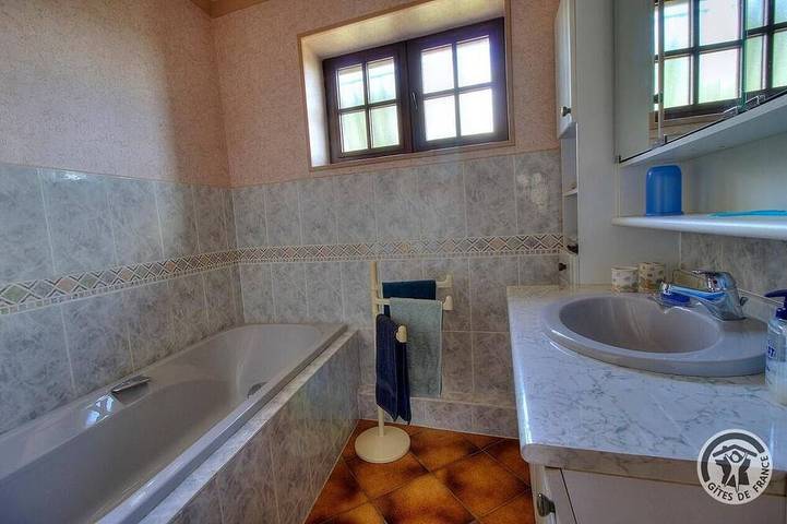 Location de vacances pour 8 personnes, avec jardin dans Longes - 3