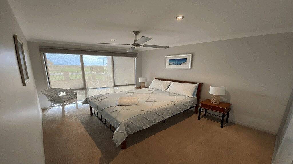 Villa for 9 People in Jurien Bay, Western Australia