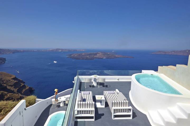 Casa vacanza per 2 persone, con terrazza e idromassaggio in Santorini