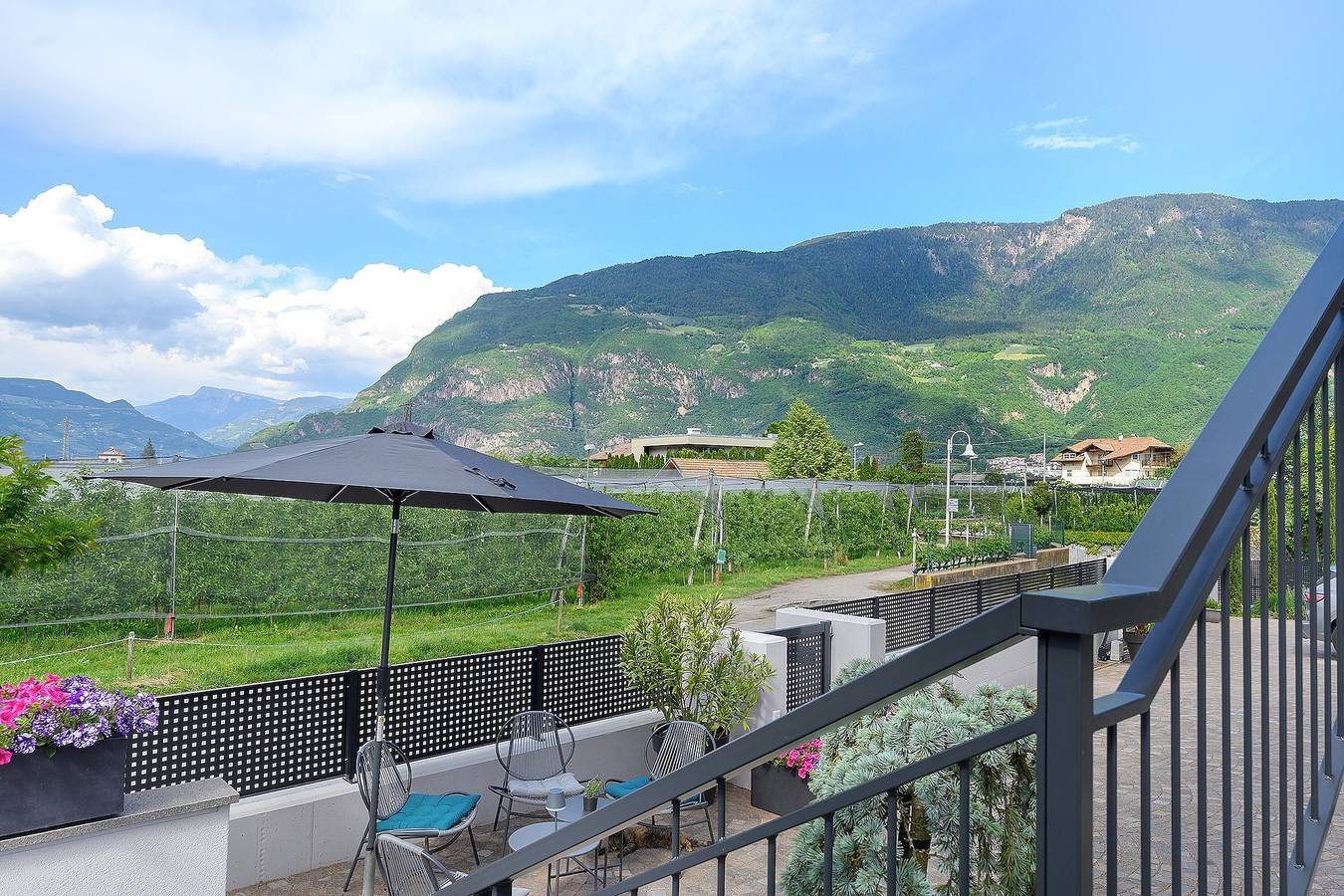 Ganze Wohnung, Bike Apartments Curti "Himmelblau" mit Sonnenterrasse & Alpenpanorama in Leifers, Fleimstaler Alpen